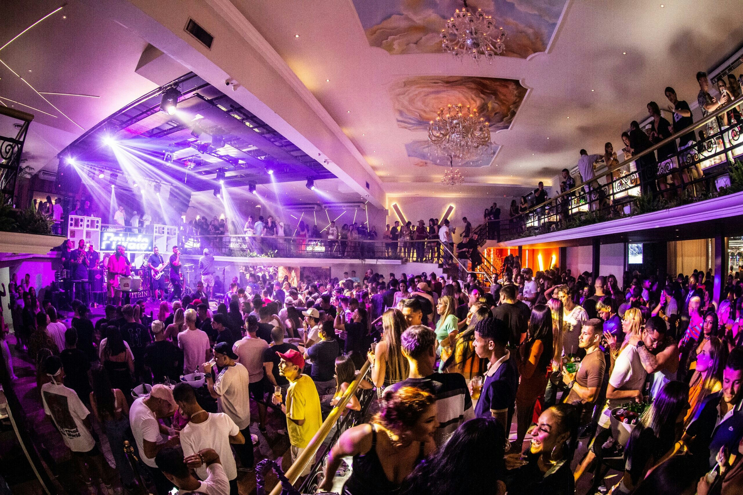 Vitrinni Lounge